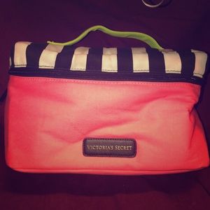 Victoria’s Secret Bra and Panty Travel Bag!